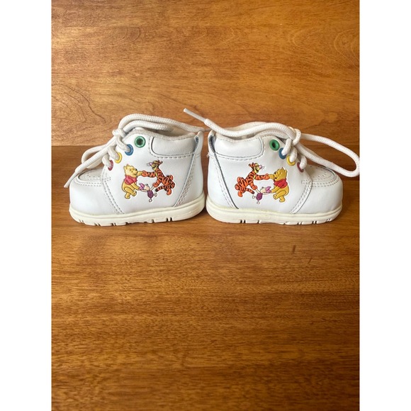 Disney Other - RARE Vintage Disney Winnie Pooh Tigger Piglet Baby 1 High Top Shoes Choo Choo